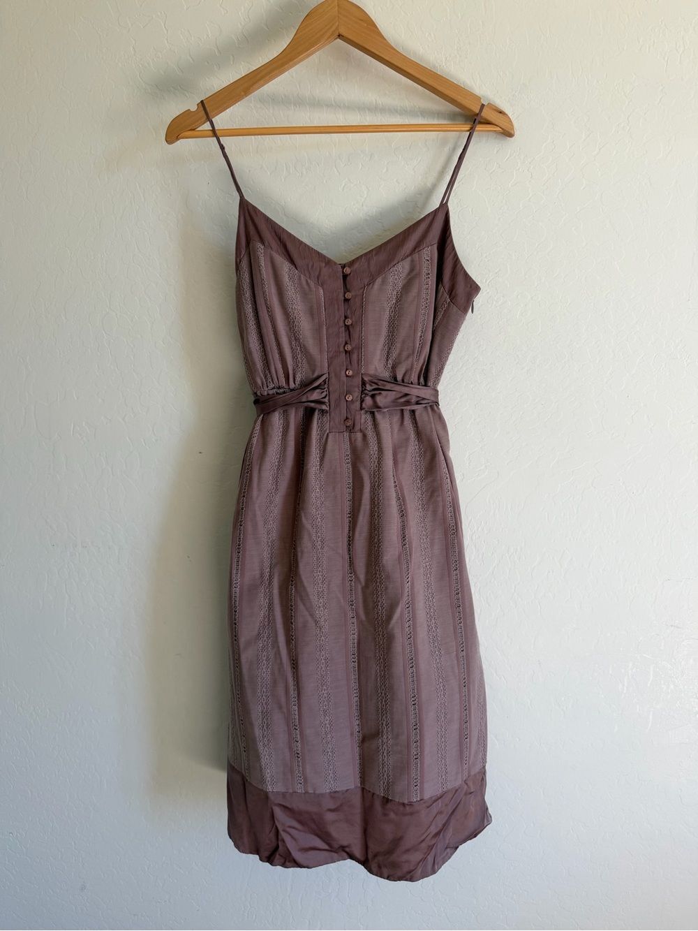 TO THE MAX Mauve Pink Lace Accent Button Front Tie Waist Midi Dress 10